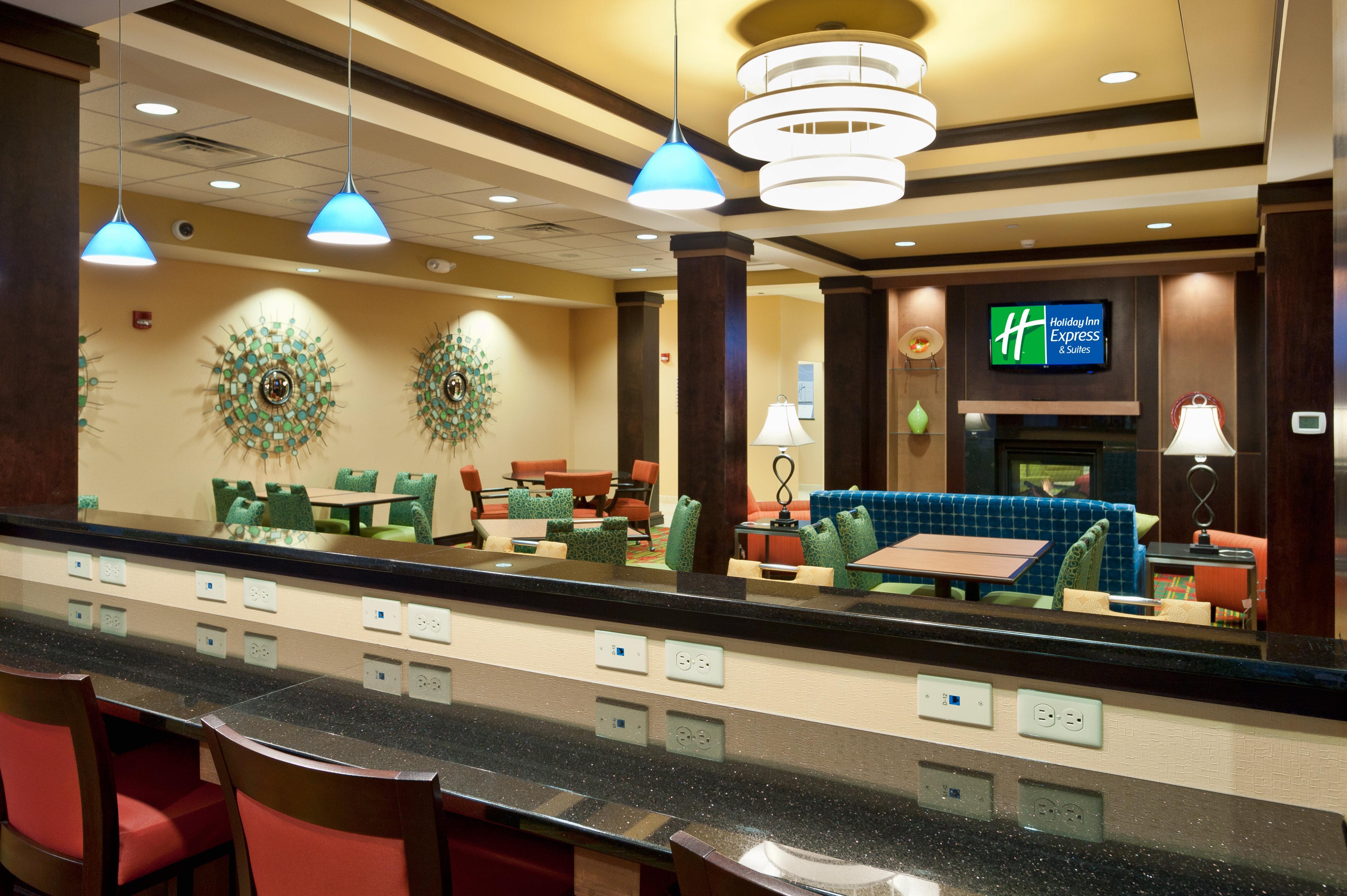 Express & Dayton South - I-675 By Ihg 2*