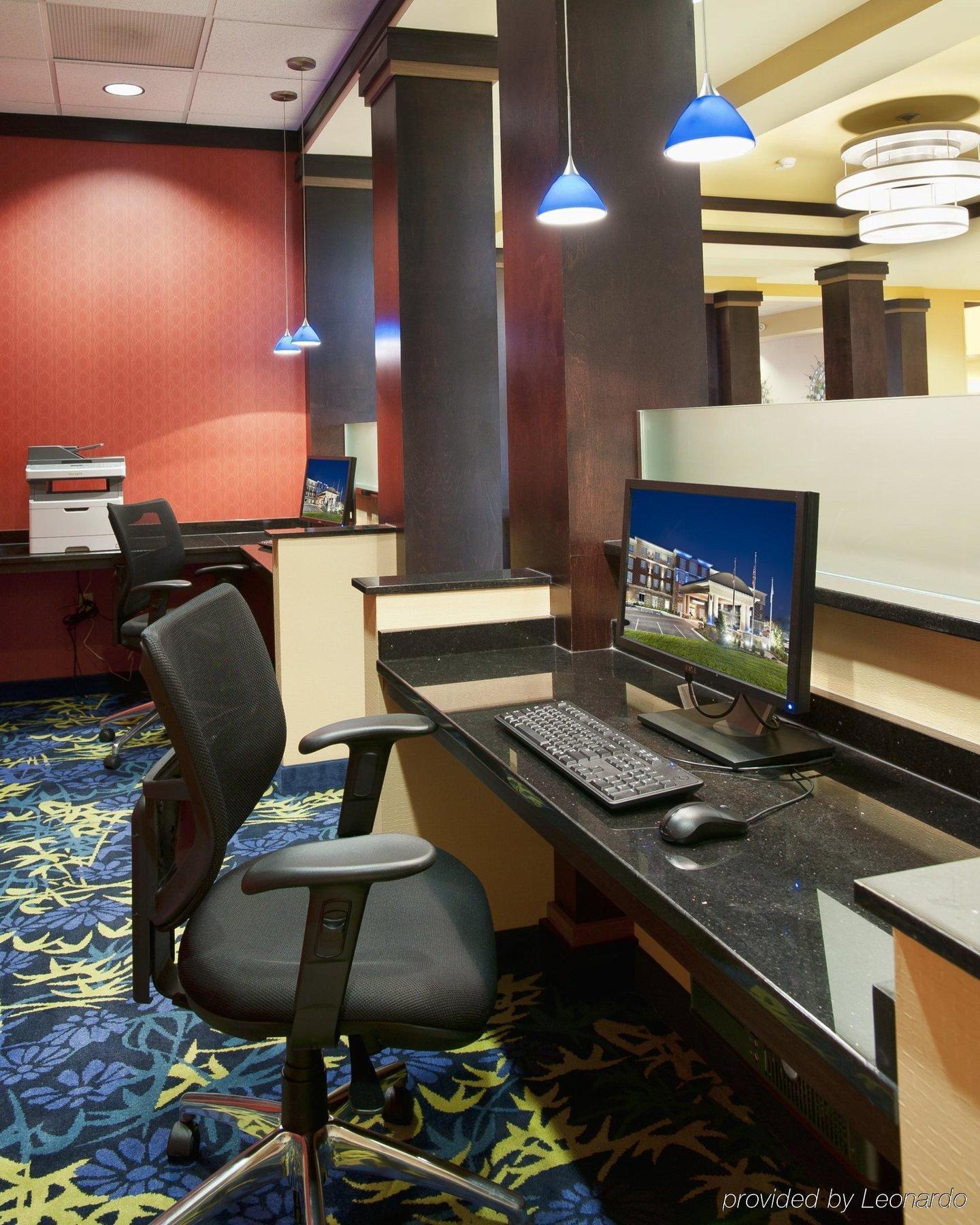 Express & Dayton South - I-675 By Ihg 2*